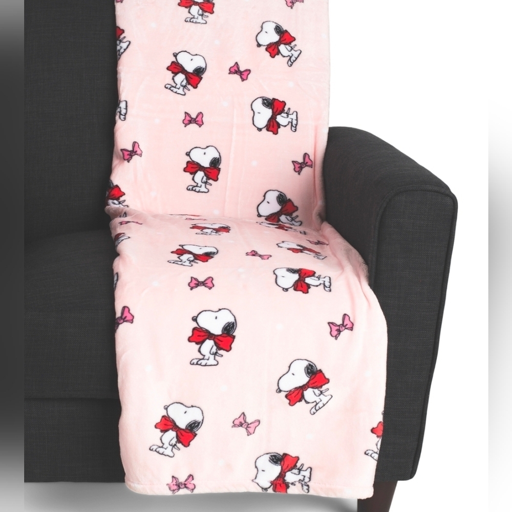 💕🔹️Peanuts 🔹️Snoopy Pink and Red Holiday Bow Throw 60x70in Blanket
